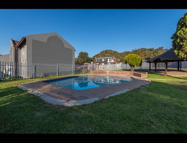 1 BEDROOM TOWNHOUSE FOR SALE IN ALAN MANOR